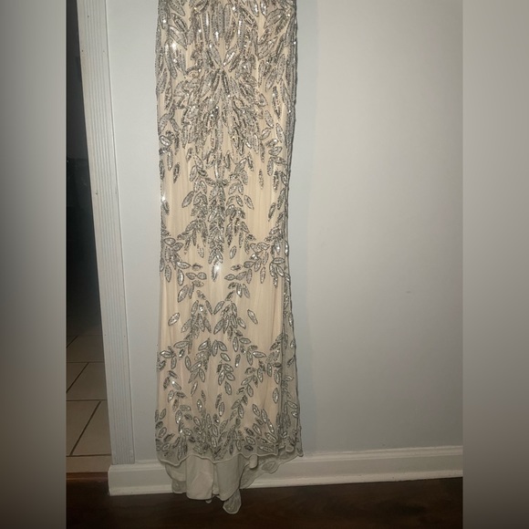 Mac Duggal 5107 Embellished Gold Leaf Long Evening Gown - Picture 5 of 16